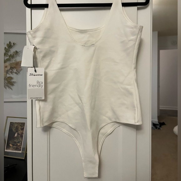 Set of Two Body Suits - Picture 2 of 6